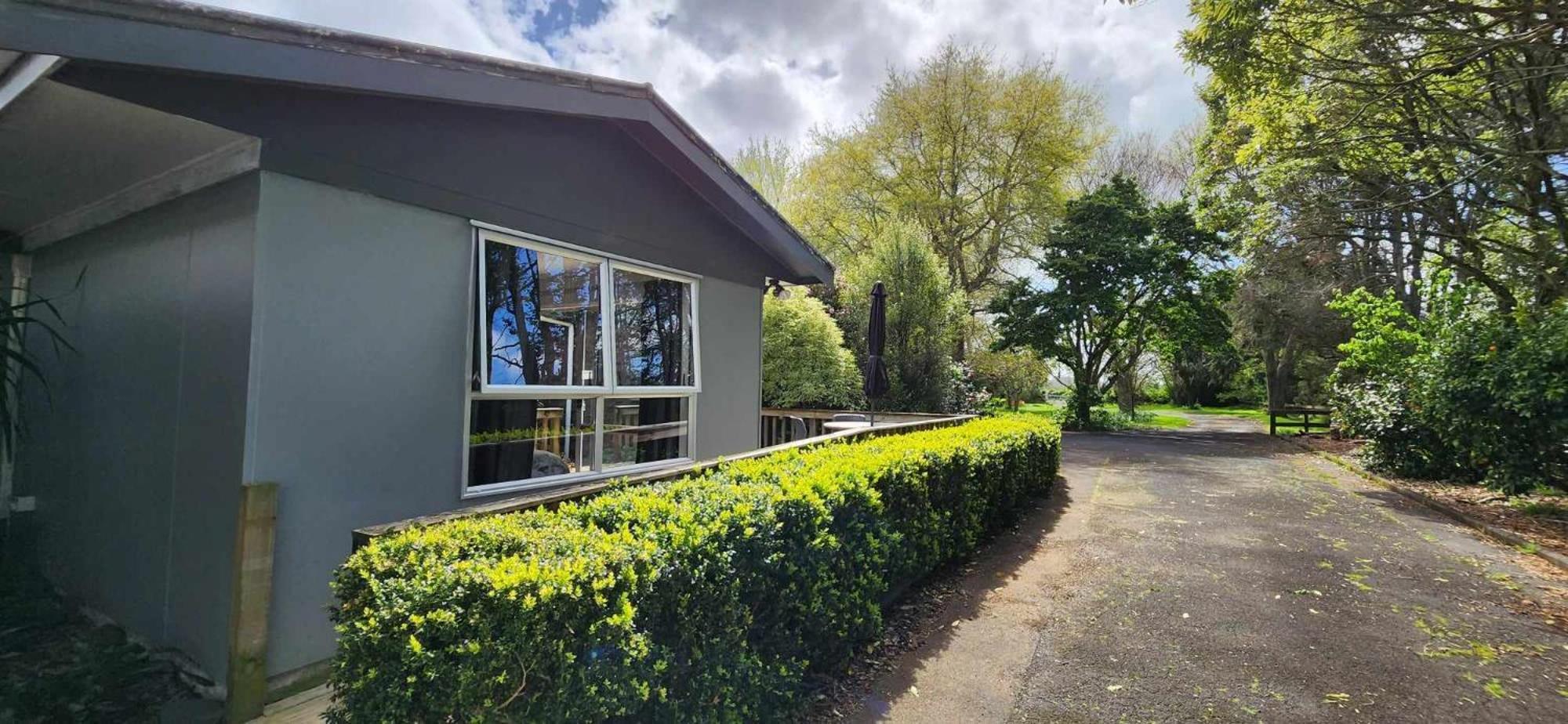 Takanini Woodbury Farm Bed & Breakfast エクステリア 写真
